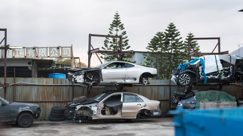 This Ferrari 360 has seen better days